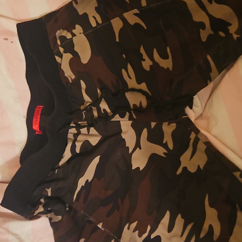 Very Soft Camo Jogger Pants With Netted Sides XL - Picture 5 of 6